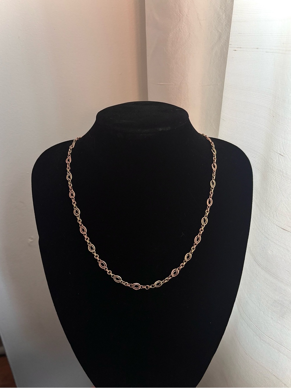 Gold Filled Vintage Two-Tone Figure-Eight / Infinity Link Chain Necklace